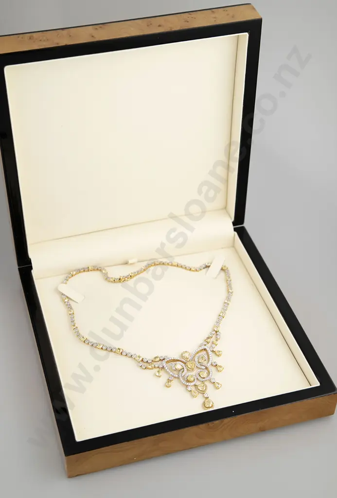 18ct 898stone Fancy Light Yellow Diamond Pendant Necklace Image 1++