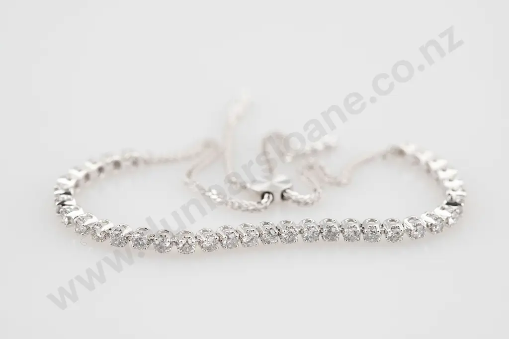 14ct White Gold Modern 34stone Diamond 'Bolo' Bracelet Image 1++