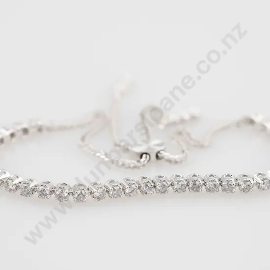 14ct White Gold Modern 34stone Diamond 'Bolo' Bracelet