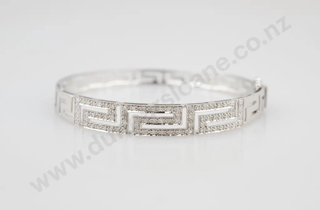 18ct White Gold 79stone DIamond Hinged Snap Bangle Image 1++