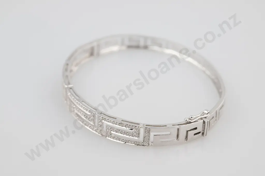 18ct White Gold 79stone DIamond Hinged Snap Bangle Image 1++