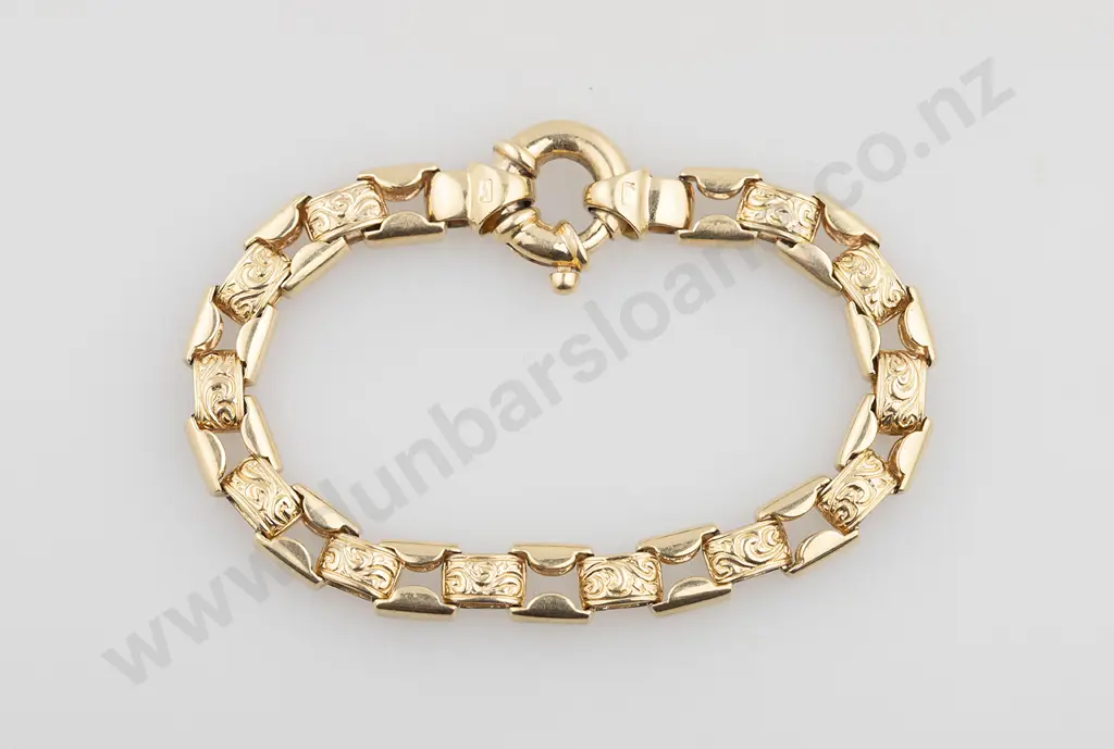 9ct Mixed Fancy Link Bracelet Image 1++