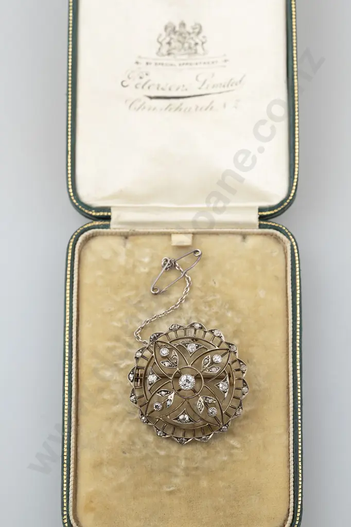 Edwardian 9ct Diamond Circular Target Brooch Image 1++