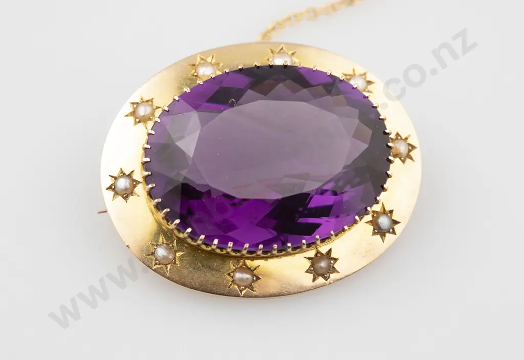 Colonial NZ 15ct Single Amethyst Brooch Image 1++