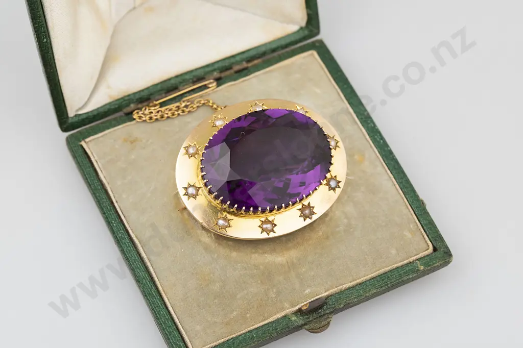 Colonial NZ 15ct Single Amethyst Brooch Image 1++