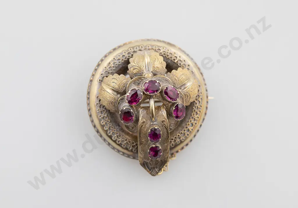 Boxed Victorian 15ct Fancy Target Brooch Image 1++