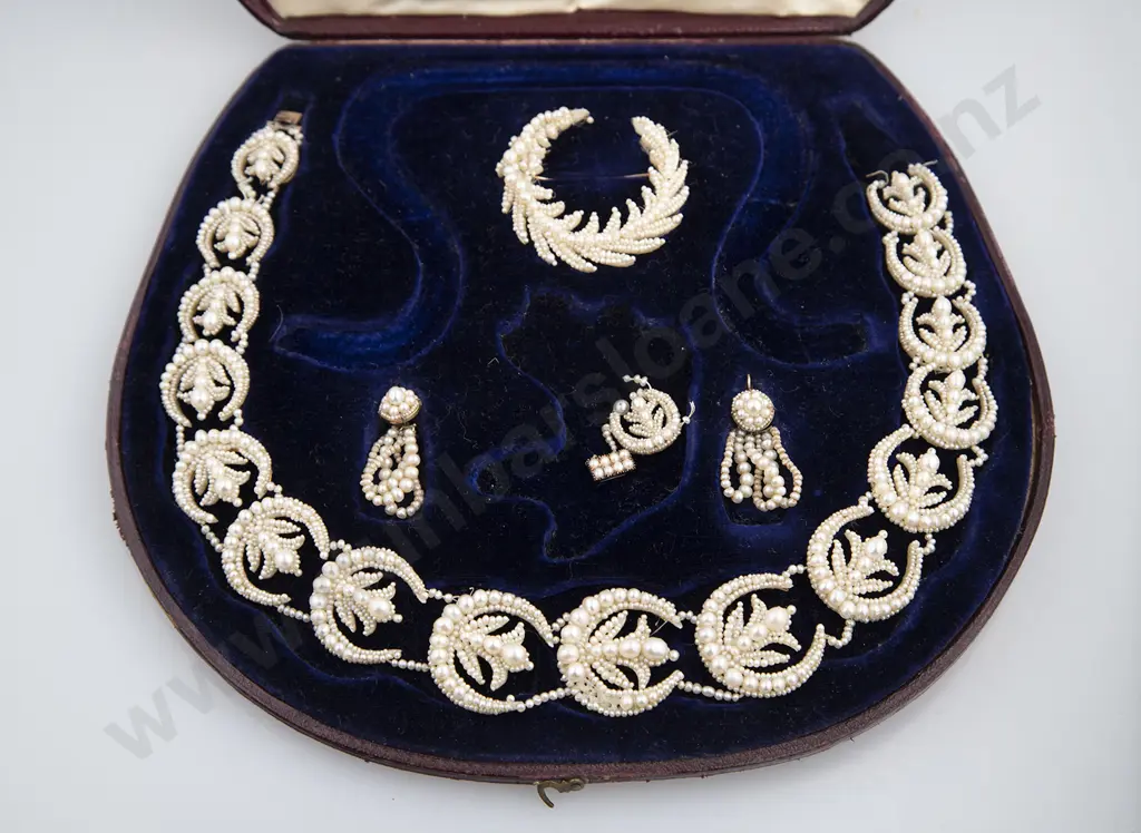 Victorian Pearl Necklace Image 1++