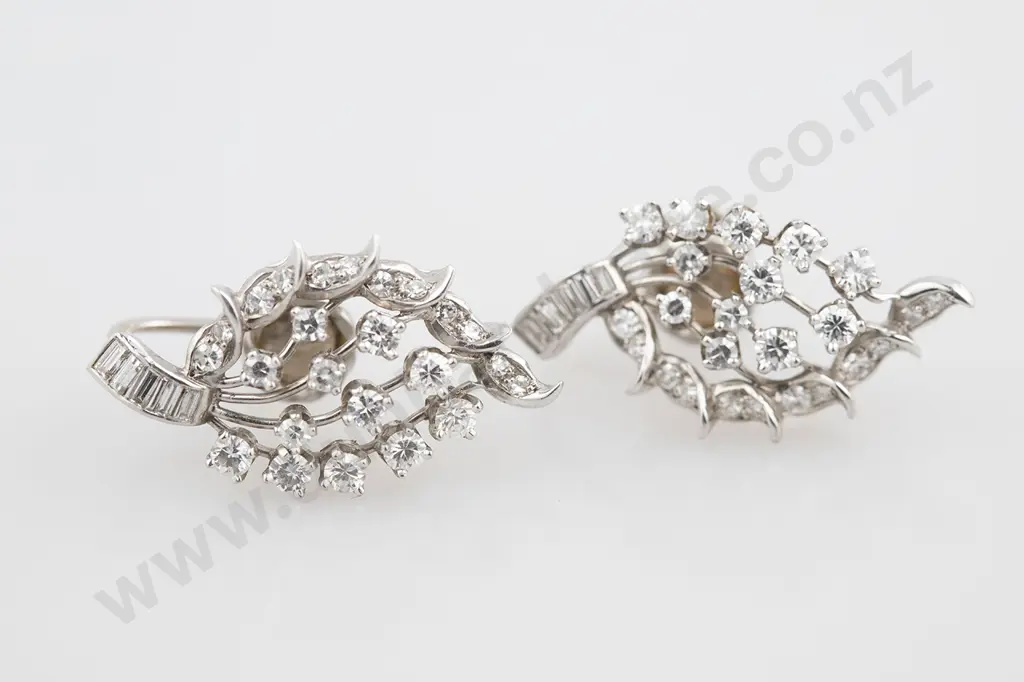 Pair 14ct Diamond Earrings Image 1++