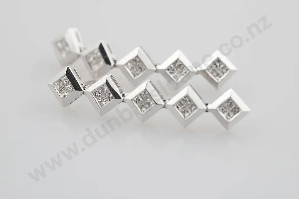 Pair 18ct White Gold Diamond Pendant Drop Earrings Image 1++