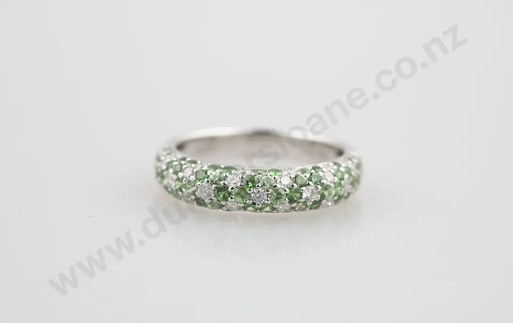 18ct 104stone Green Garnet & Diamond Fancy Band Ring Image 1++