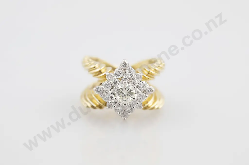 18ct 21stone Diamond Cluster Ring Image 1++