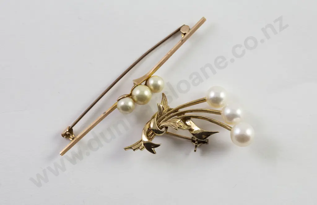 Boxed Mikimoto 14ct Three Pearl Spray Brooch Image 1++