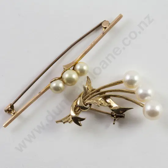 Boxed Mikimoto 14ct Three Pearl Spray Brooch