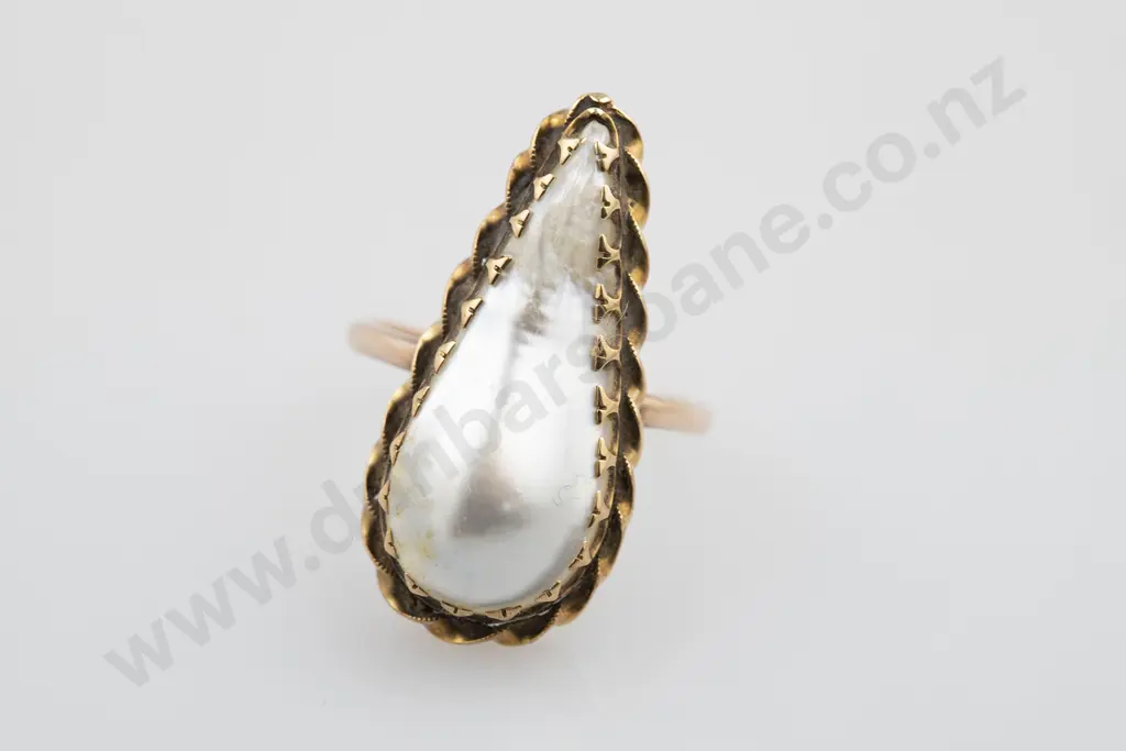 18ct Single Mabe Pearl Ring Image 1++