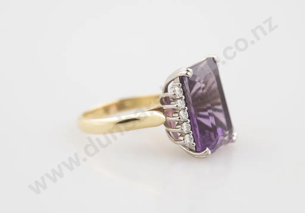 18ct Single Amethyst and Diamond Dress Ring Image 1++
