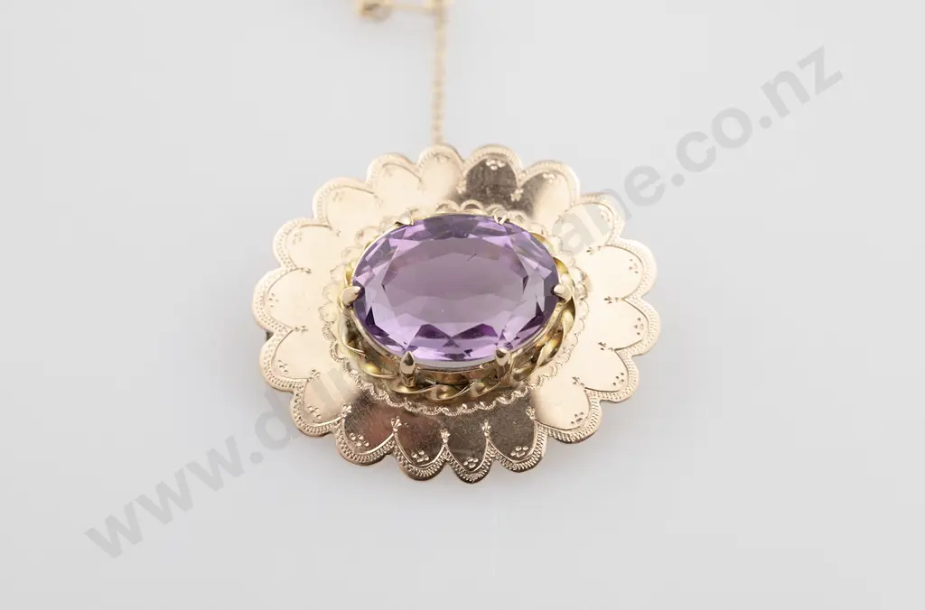 9ct Single Amethyst Brooch Image 1++
