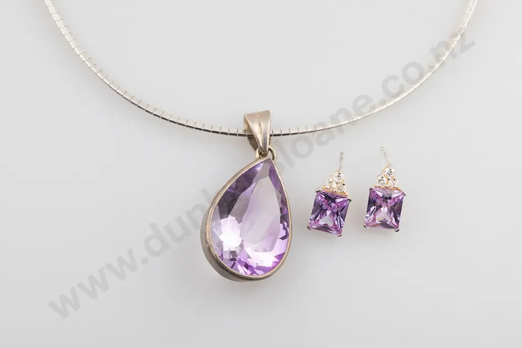 .925 Silver Amethyst Pendant Image 1++
