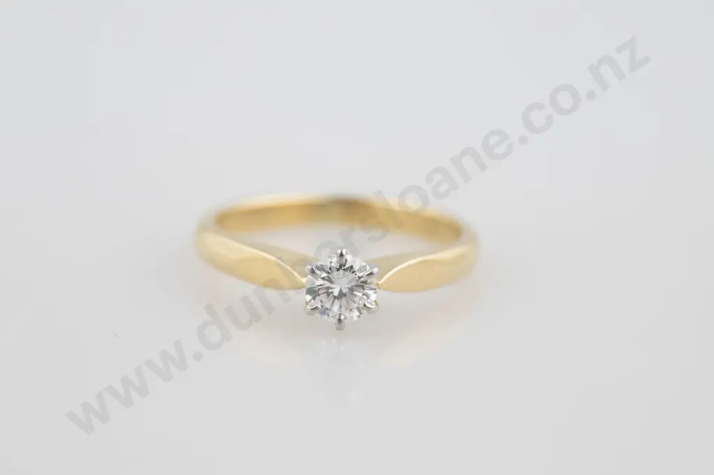 18ct & Platinum Solitaire Diamond Ring Image 1++