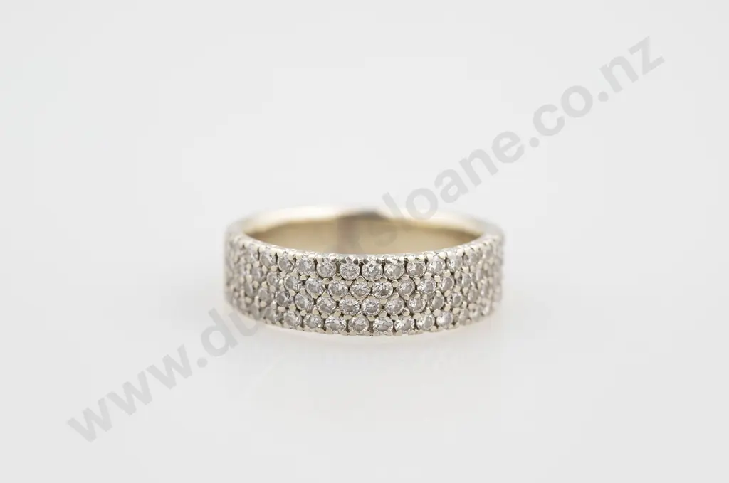 18ct 72stone Diamond Band Ring Image 1++
