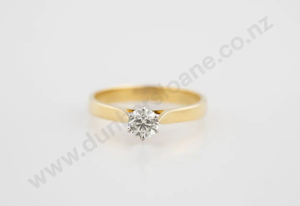 18ct Solitaire Diamond Ring Image 1++