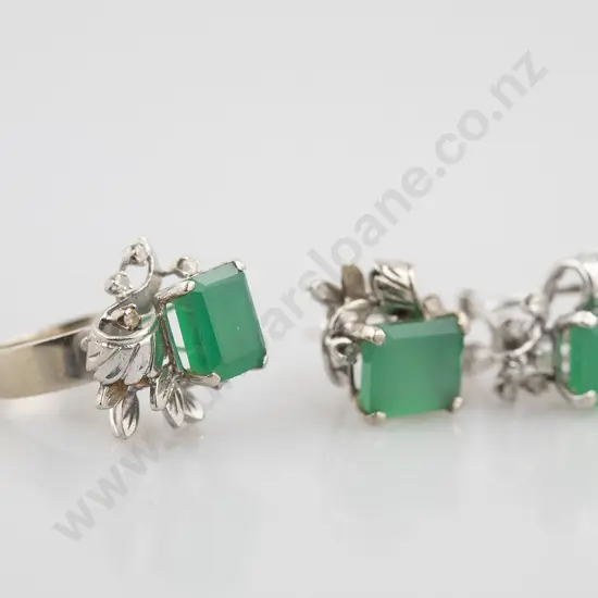 14ct White Gold Green Quartz & Diamond Dress Ring