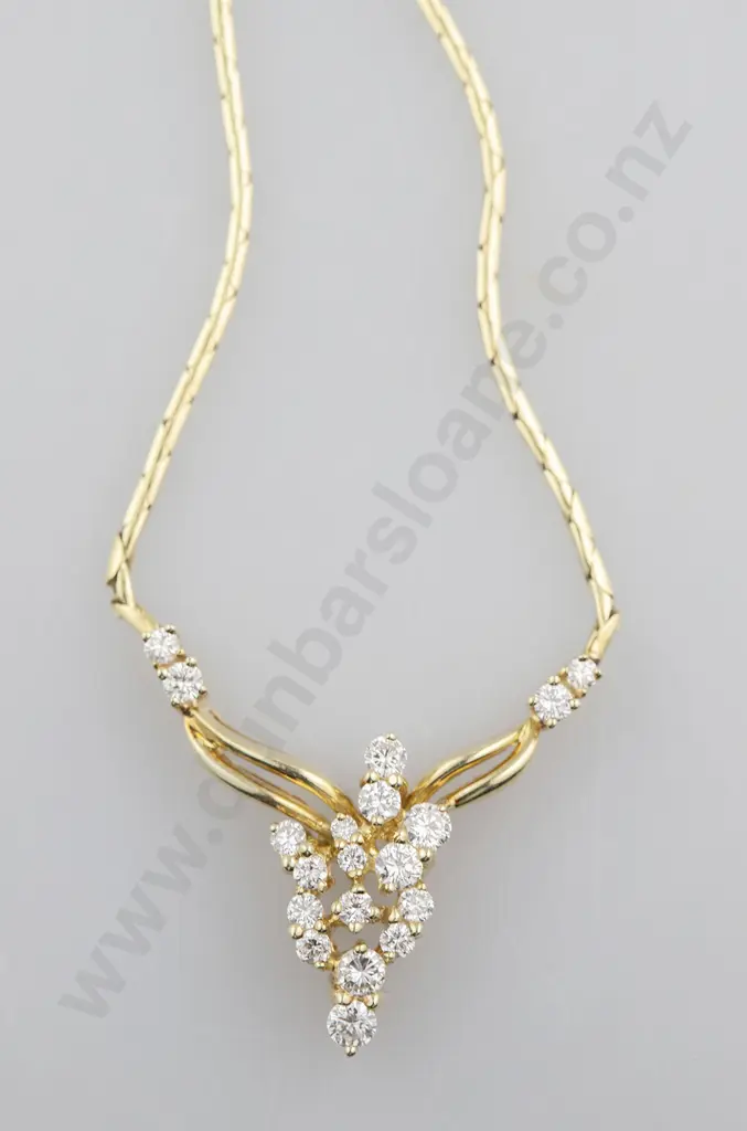 14ct 19stone Diamond Pendant Necklace Image 1++