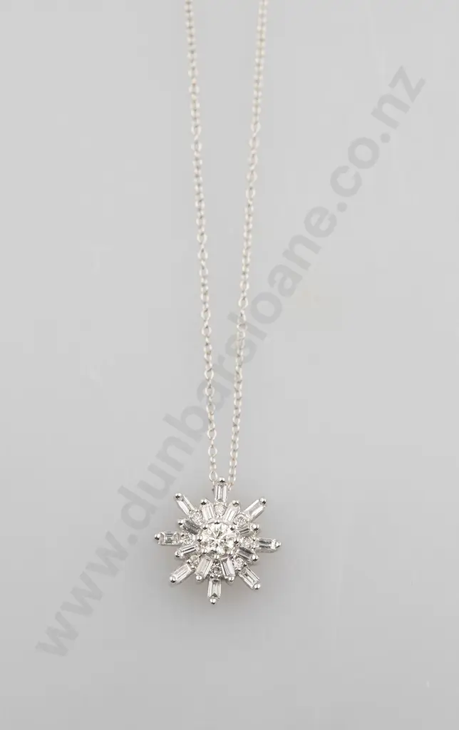 14ct Nine Stone Diamond Star Cluster Pendant Image 1++