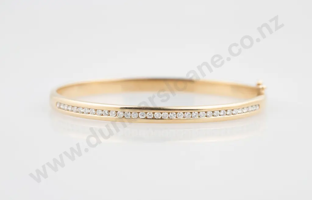9ct 33stone Diamond Hinged Bangle Image 1++
