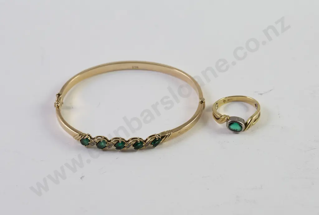 18ct Single Synthetic Emerald Ring Image 1++
