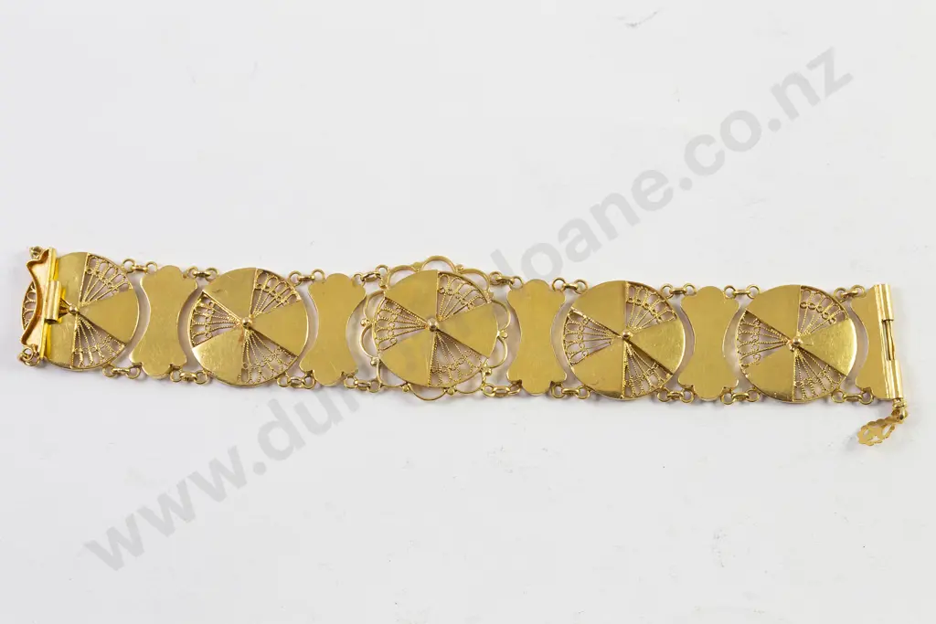 18ct Fancy Bracelet Image 1++