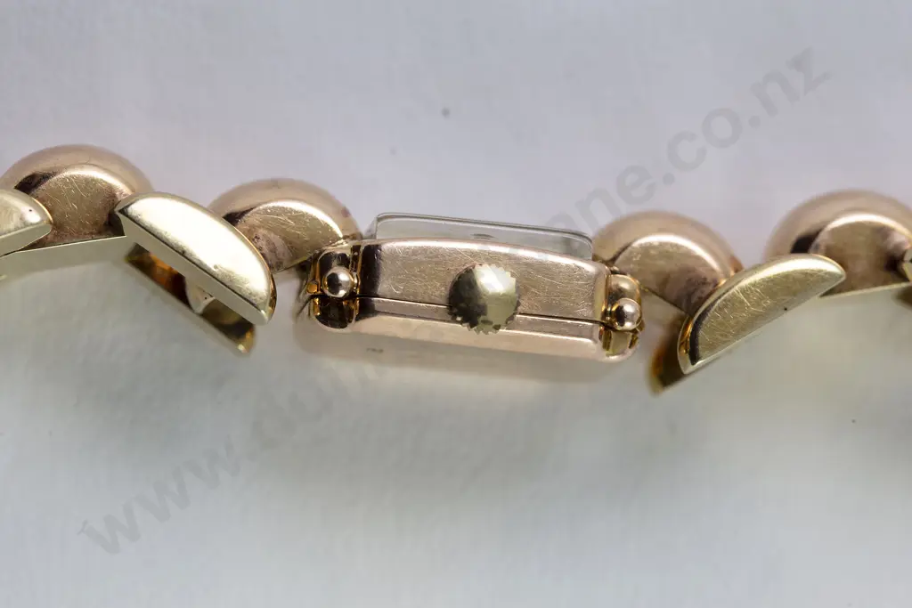 Vintage Lanco 9ct Ladies Dress Wrist Watch Image 1++