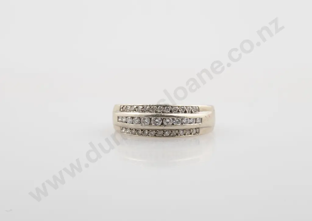 9ct White Gold 35stone Diamond Band Ring Image 1++