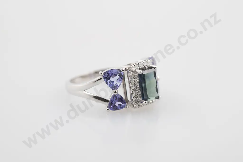 18ct White Gold 23stone Sapphire Tanzanite and Diamond Dress Ring Image 1++