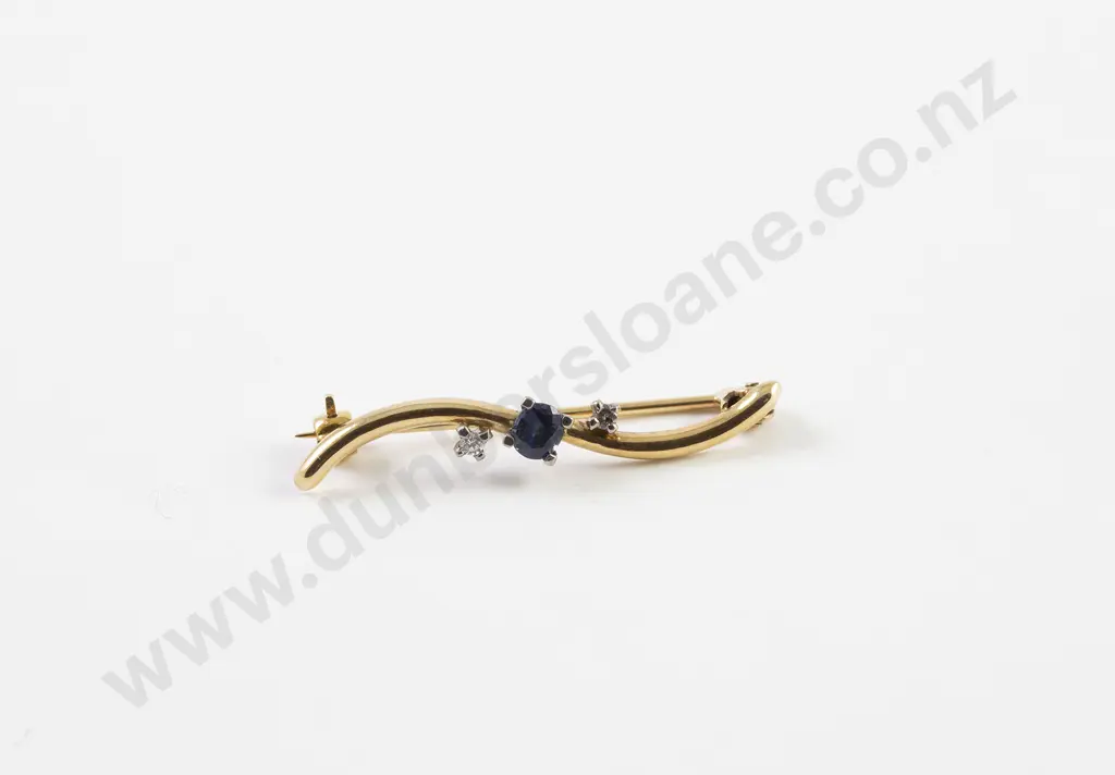 18ct Three Stone Sapphire & Diamond Curve Bar Brooch Image 1++