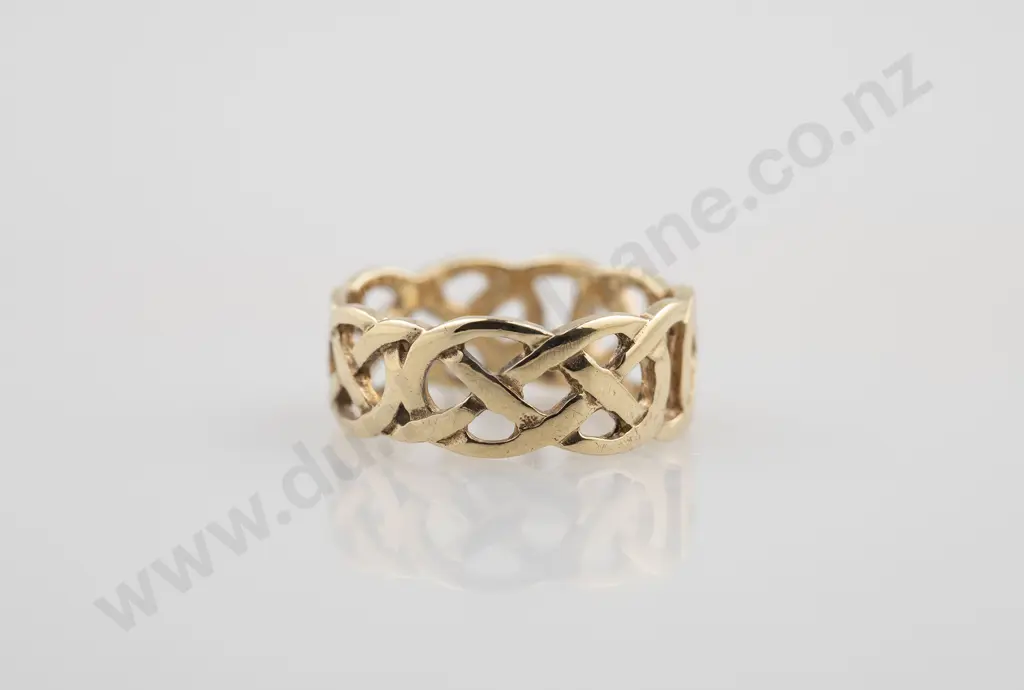 9ct Celtic Knot Design Band Ring Image 1++
