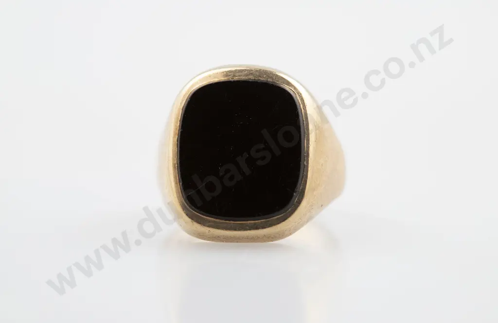 9ct Gent Onyx Panel Signet Ring Image 1++