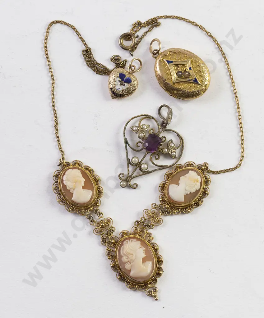 Gilt Metal Cameo Necklace, Pendant, gold locket and heart Image 1++