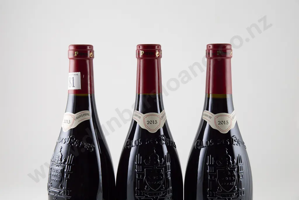 3 bottles Clos des Papes Chateauneuf-du-Pape Vintage 2015 Image 1++
