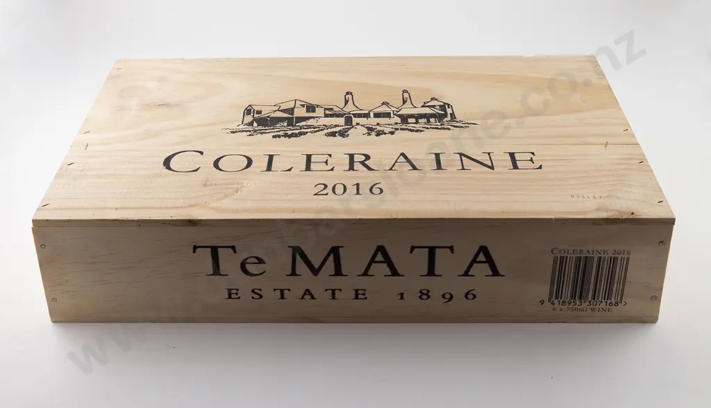 6 bottles Te Mata Estate Coleraine Vintage 2016 Image 1++