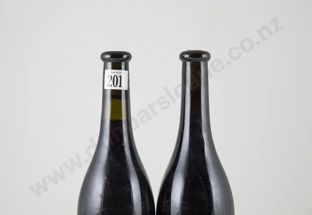 3 bottles Dry River Pinot Noir Vintage 2001 Image 1++