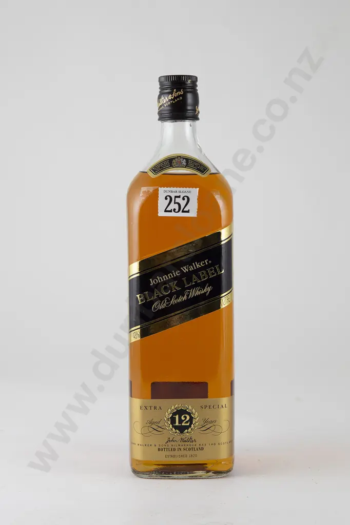 1 litre bottle Johnnie Walker Black Label 12 year old Scotch Whisky Image 1++