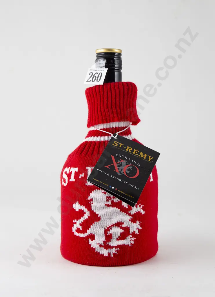 1 bottle 700ml St Remy Rare 'Extra Old' XO French Brandy Image 1++