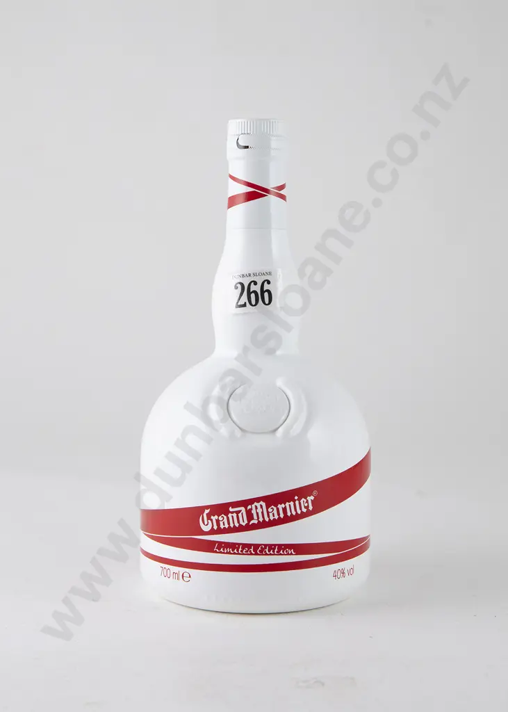 1 bottle 700ml Grand Marnier Rare Limited Edition Collectors Bottling Image 1++