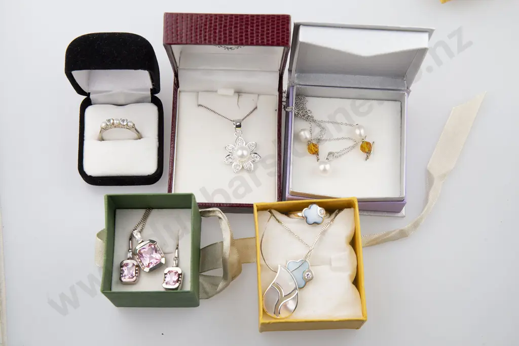As New Silver & Crystal Jewellery Image 1++