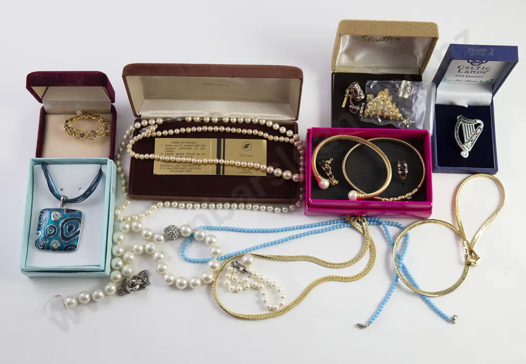 Small Qty As New Costume Jewellery Image 1++