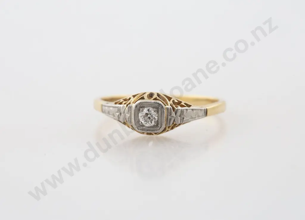 18ct Solitaire Diamond Ring Image 1++