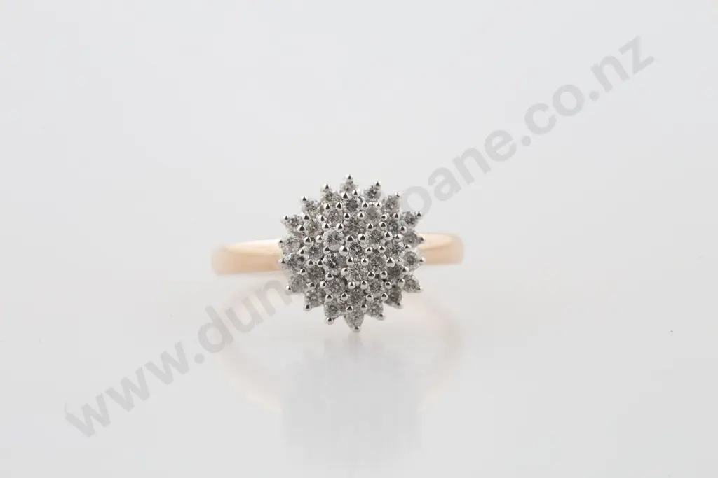 9ct 37stone Diamond Cluster Ring Image 1++