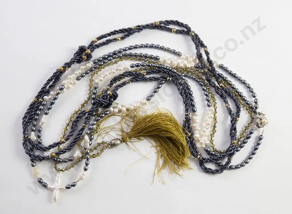 Freshwater Black and White Cross Pearl Necklace Image 1++