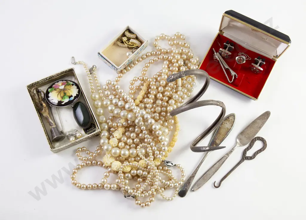 Small Qty Costume Jewellery Image 1++