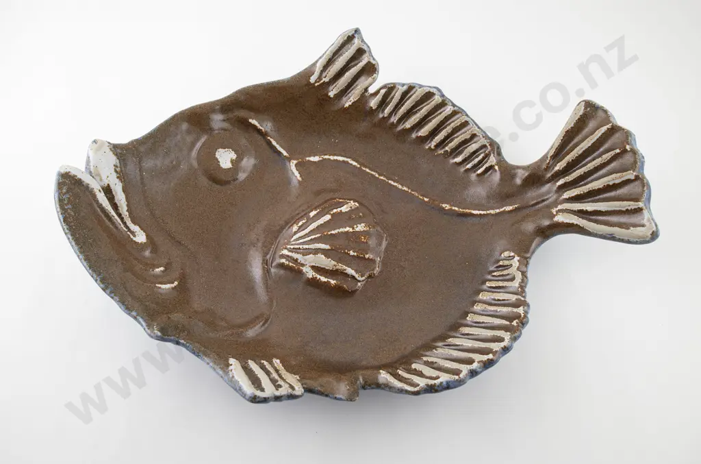 Bruce Williams Large Moulded Fish Platter Image 1++